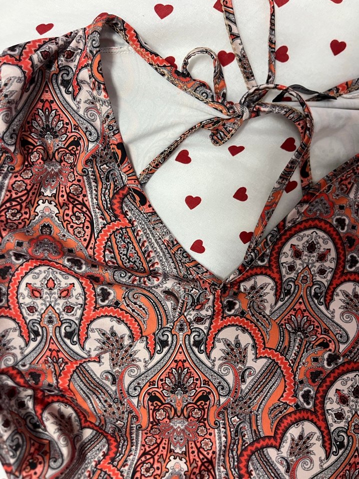 Bohem Desenli V Yaka Detaylı Bluz - Görsel 2