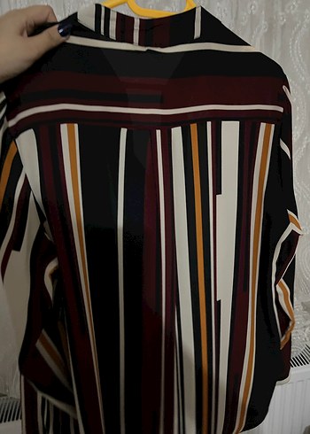 Düğmeli Çizgili Kadın Gömlek - Görsel 4