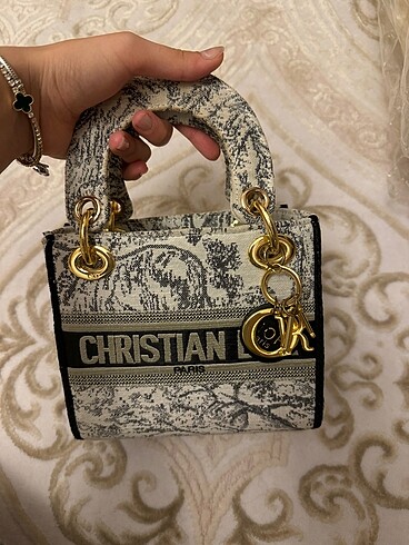 Dior çanta