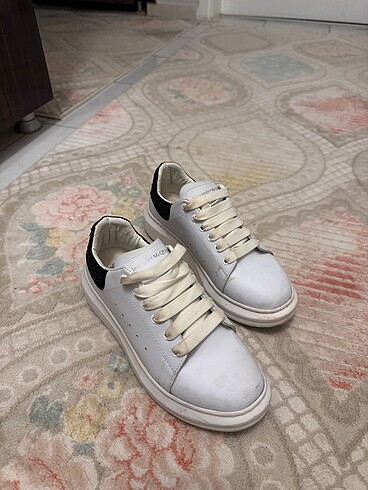 39 Beden beyaz Renk Alexander Mcqueen