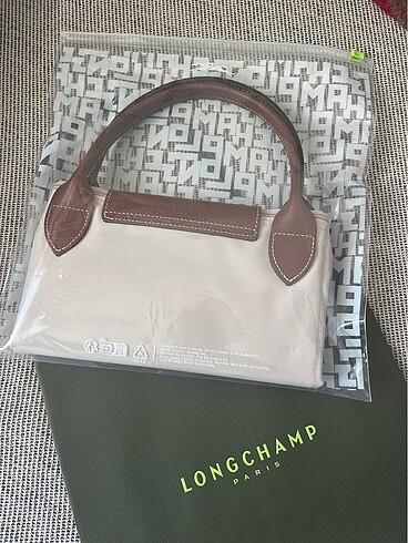 Beden Longchamp bej M