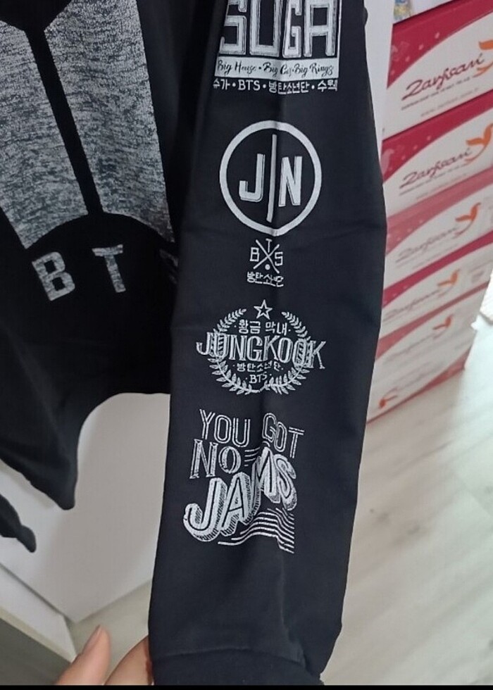 BTS sweatshirt ve çanta - Görsel 3