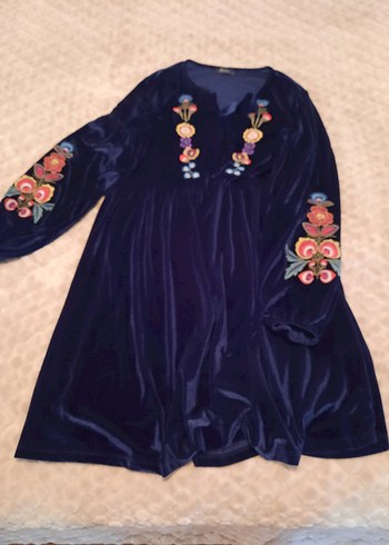 Uzun Mavi Nakışlı Bohem Kadın Elbise - Görsel 2