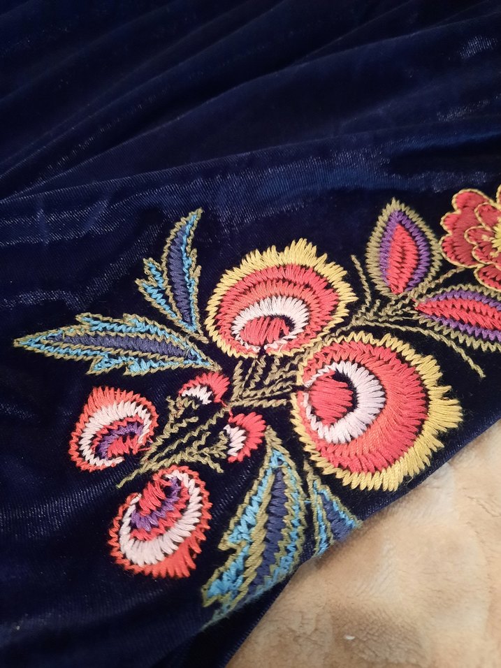 Uzun Mavi Nakışlı Bohem Kadın Elbise - Görsel 3