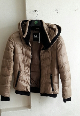 Bershka Mont