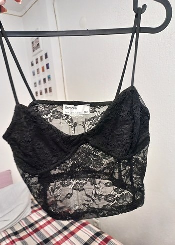 Siyah Dantel Gotik Büstiyer