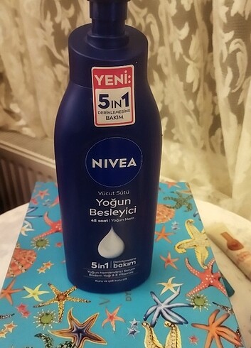 Nivea Yoğun Bakım vucut losyonu buyuk boy