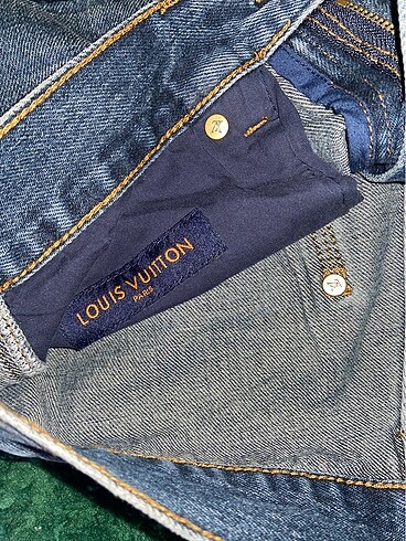l Beden Louis Vuitton Jean