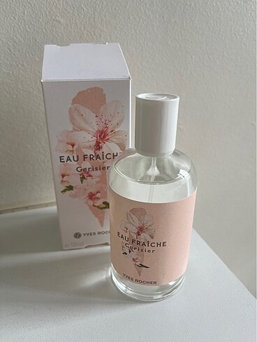 Yves rocher eau fraiche cerisier