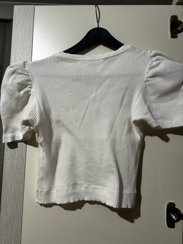 Beyaz Kısa Kollu Triko Bluz - Görsel 3