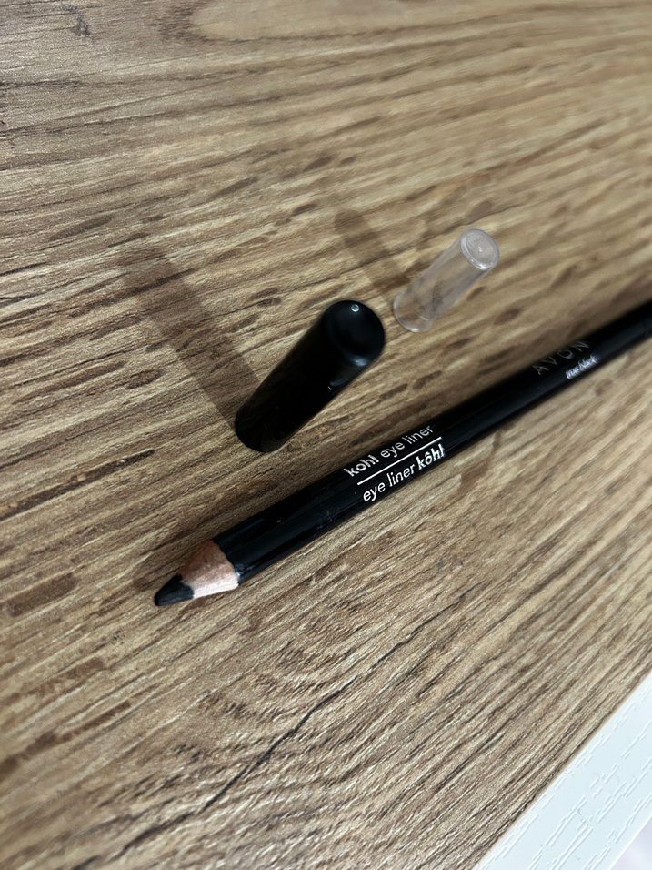 True Black Siyah Göz Kalemi - Görsel 5