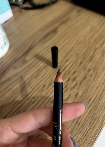 Bordo Dudak Kalemi - Görsel 2