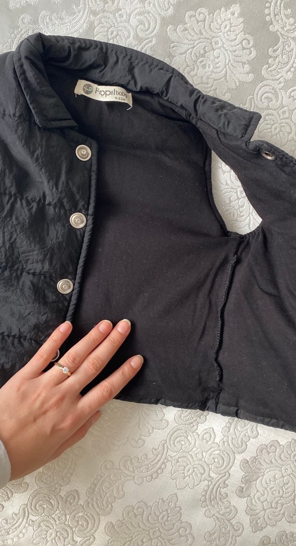 Erkek  bebek Siyah Kolsuz Düğmeli Keten Yelek - Görsel 3