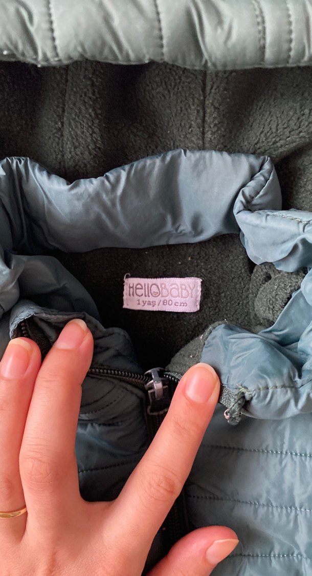 Kapüşonlu Erkek Çocuk Yeşil Fermuarlı Mont - Görsel 2