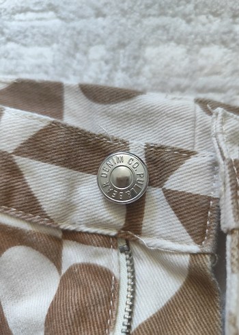 Düğmeli Bohem Tarz Midi Hamile Şortu PULL BEAR KADIN ŞORT - Görsel 8