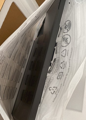 Lenovo Monitör - Görsel 3