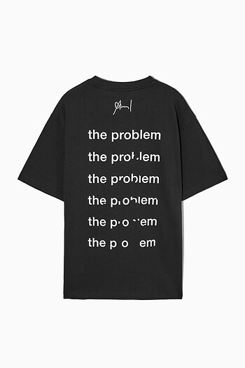 COS şiir baskılı siyah t-shirt