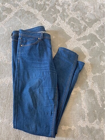 Stradivarius mavi jean