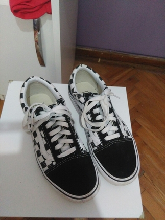 damali vans