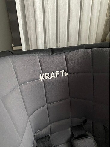 Kraft araba koltuğu