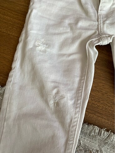 Mango Kids Yıldız nakışlı jean
