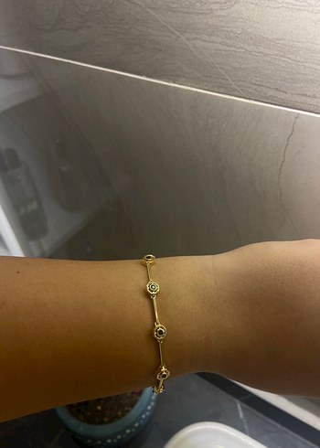 Pandora Zincir Detaylı Altın Renkli Yeşil Gama Kadın Bileklik