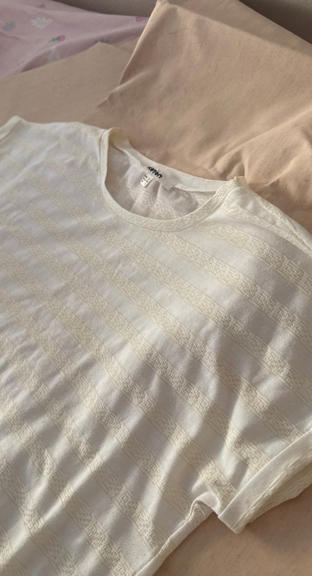 Kadın Beyaz Kısa Kollu Keten Tişört - Görsel 3