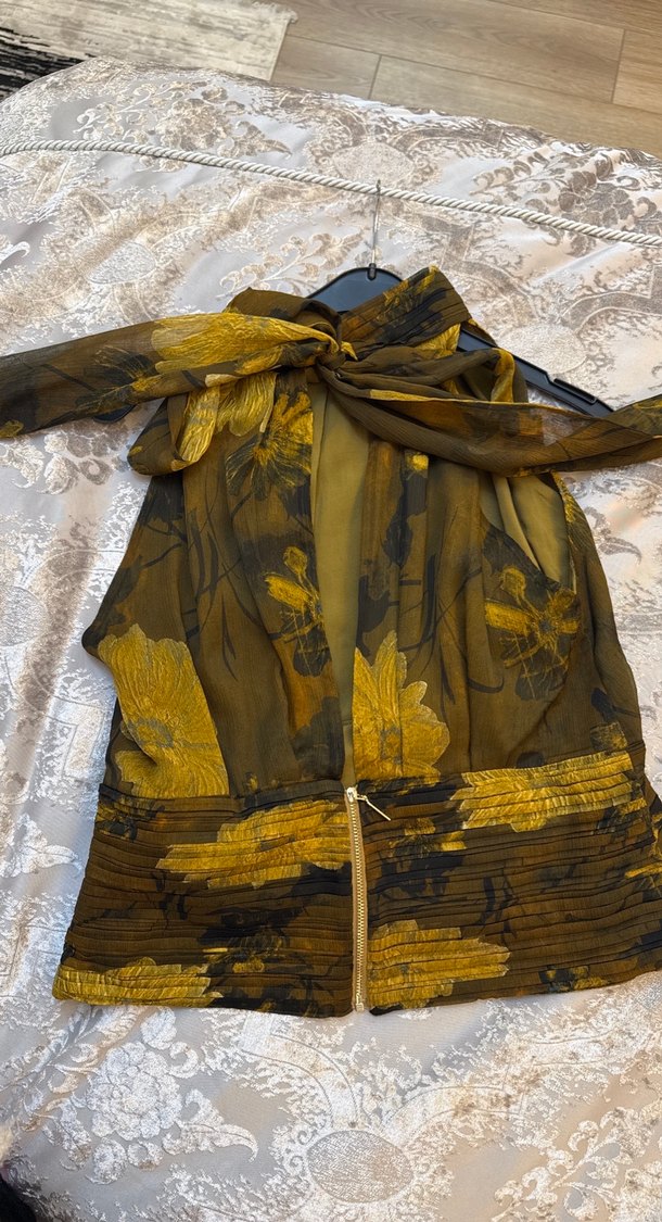 Sarı Desenli sırt detaylı şifon  gece kıyafeti - Görsel 2