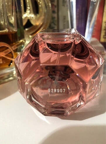  Beden Viktor&rolf flower bomb 50 ml