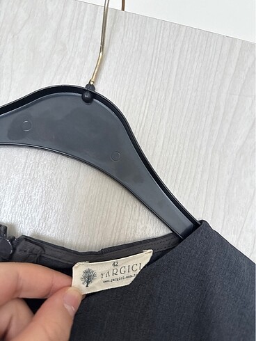 l Beden Yargıcı marka elbise