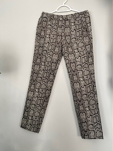Zara leopar desenli pantolon