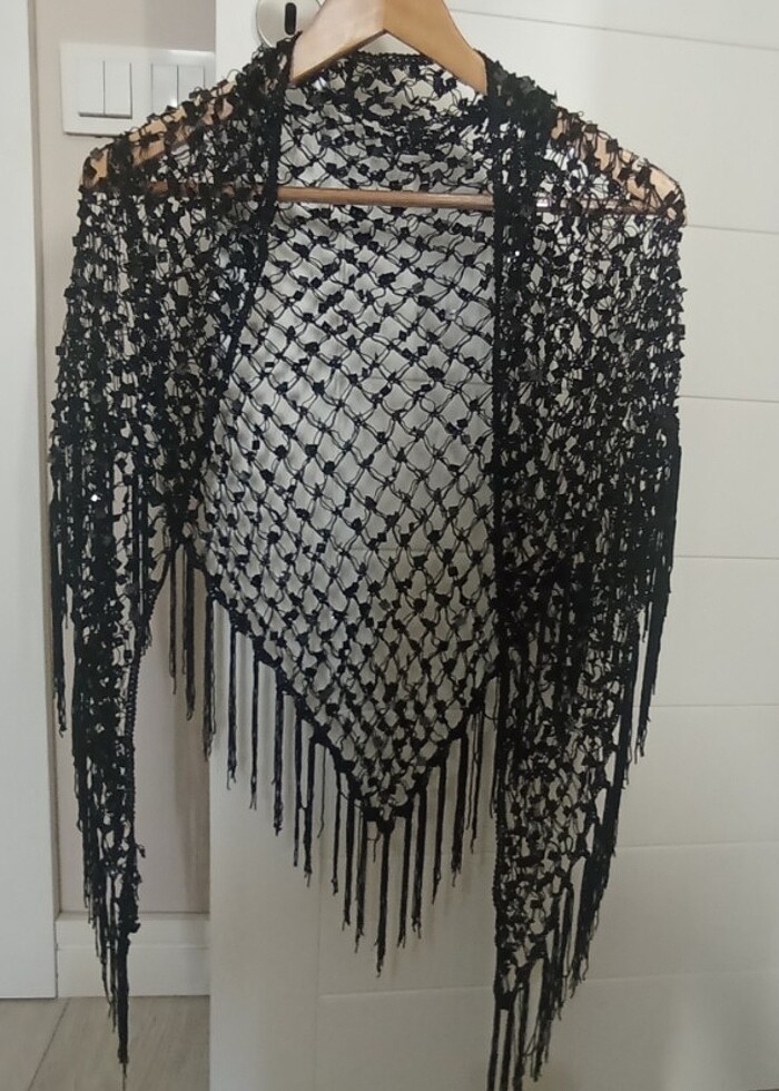 Pullu Şal - Görsel 2