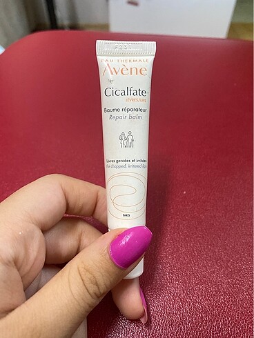 Avene Dudak balmı