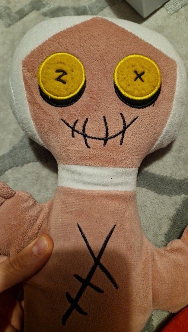 Korku Avcıları Kırmızı Peluş Oyuncak - Görsel 5