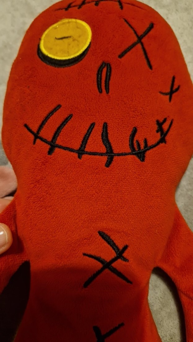 Korku Avcıları Kırmızı Peluş Oyuncak - Görsel 4