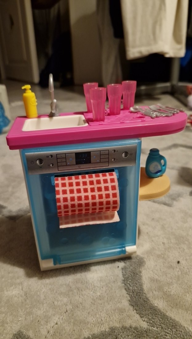 Barbie Ev İçi Dekorasyon Aksesuarları Seti - Görsel 3