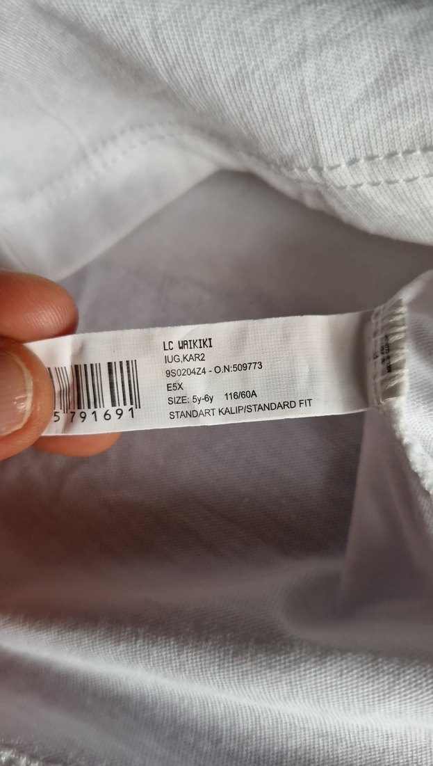 4 adet beyaz ve Renkli Çocuk Atletleri - Görsel 4