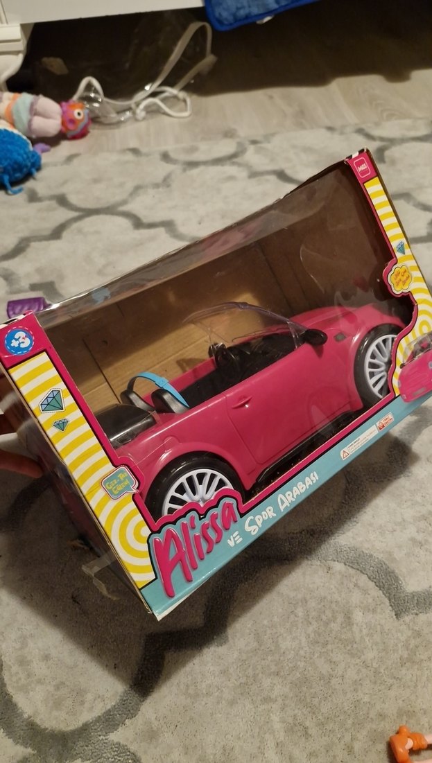 Mgs Oyuncak 3887 Alissa'nın Pembe Spor Arabası - Görsel 3
