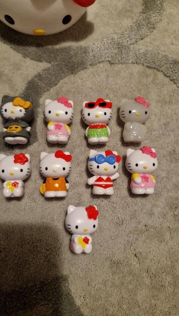 Hello Kitty Sürpriz Figür Paketi - Görsel 3