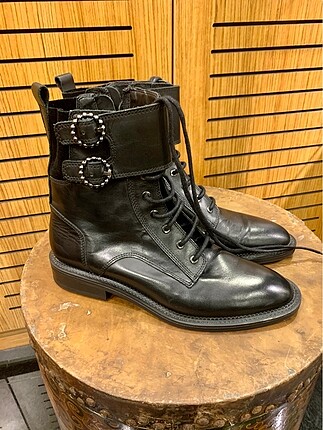 Zara bot