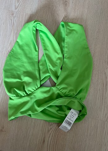 Parlak Yeşil İnce Askılı Kısa Mayo - Görsel 2