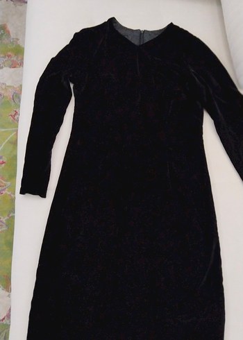 V Yaka Siyah Midi kadife Ofis Elbisesi - Görsel 7