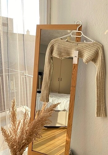 Urban Outfitters Göbek Detaylı Kazak