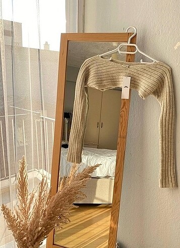 Urban Outfitters Göbek detaylı kazak