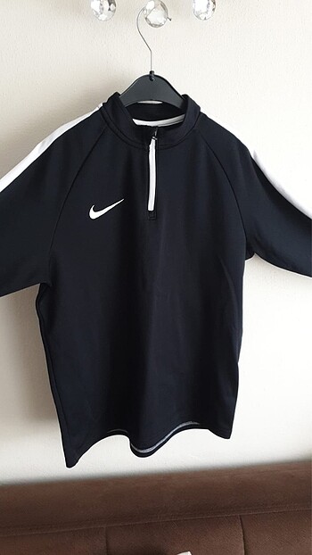 Fermuar Detaylı Siyah Nike Bluz Erkek Çocuk
