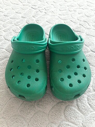 crocs