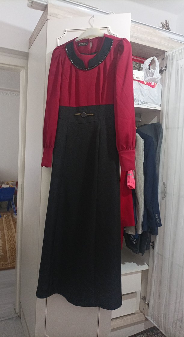 Bordo Siyah Kemerli Uzun Kollu Uzun Elbise - Görsel 2