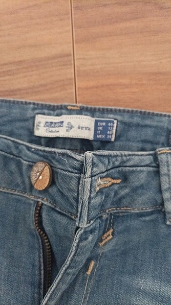 Bershka Temiz kullanılmış olup yırtığı kusuru yoktur