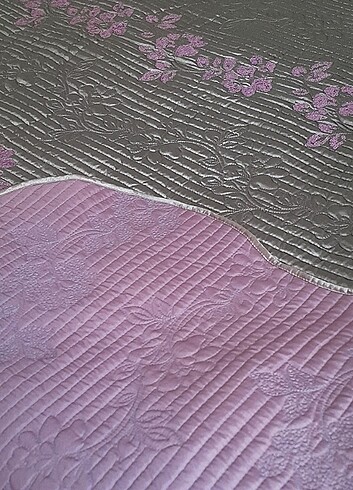 Saten pullu yatak örtüsü  - Görsel 5