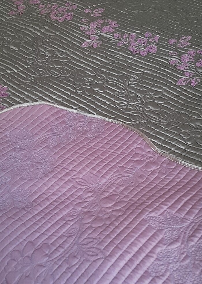 Saten pullu yatak örtüsü  - Görsel 5